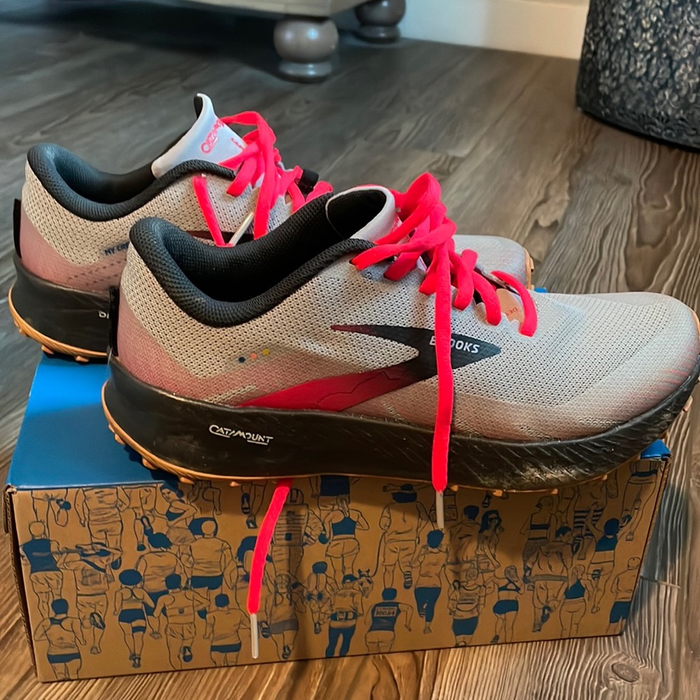 Brooks Catamount Trail Runner- Like New!